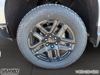 2025 Chevrolet Silverado 1500 in Granby, Quebec - 7 - w320h240px