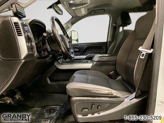 Chevrolet Silverado 2500HD  2018 à Granby, Québec - 9 - w320h240px