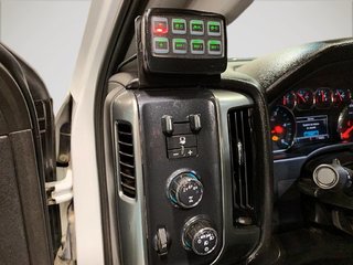 Chevrolet Silverado 2500HD  2018 à Granby, Québec - 13 - w320h240px