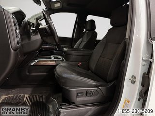 Chevrolet Silverado 2500HD  2022 à Granby, Québec - 11 - w320h240px