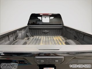 2023 Chevrolet Silverado 3500HD in Granby, Quebec - 17 - w320h240px