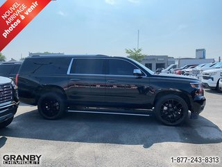 2016 Chevrolet Suburban in Granby, Quebec - 5 - w320h240px
