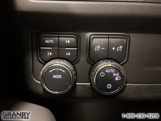 2024 Chevrolet Tahoe in Granby, Quebec - 19 - w320h240px