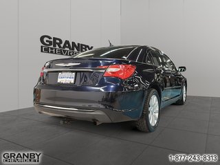 Chrysler 200 Touring VENDU TEL QUEL SANS GARANTIES 2012 à Granby, Québec - 5 - w320h240px