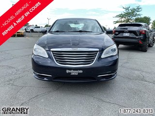 Chrysler 200  2012 à Granby, Québec - 2 - w320h240px