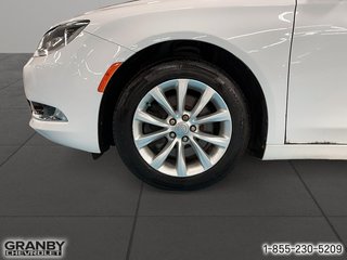 Chrysler 200  2015 à Granby, Québec - 7 - w320h240px