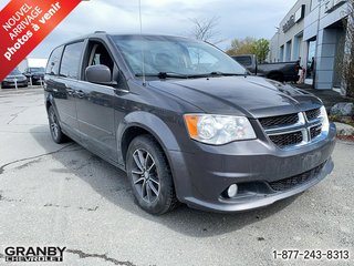 Dodge Grand Caravan SXT Premium Plus 2017 à Granby, Québec - 2 - w320h240px