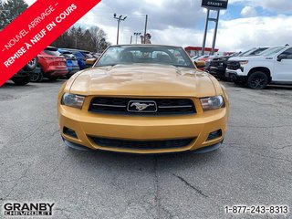 Ford Mustang  2010 à Granby, Québec - 2 - w320h240px