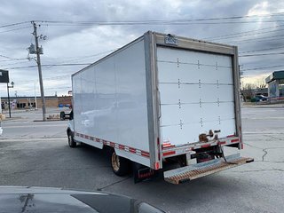 Ford TRANSIT CUTAWAY  2018 à Granby, Québec - 5 - w320h240px