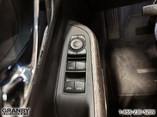 2023 GMC Acadia in Granby, Quebec - 14 - w320h240px