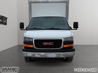 GMC Savana Commercial Cutaway 12 pied 2013 à Granby, Québec - 2 - w320h240px