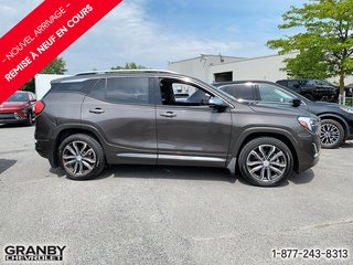 2019 GMC Terrain Denali awd moteur 2.0L in Granby, Quebec - 4 - w320h240px