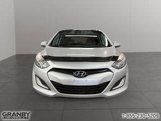 2013 Hyundai Elantra GT in Granby, Quebec - 2 - w320h240px