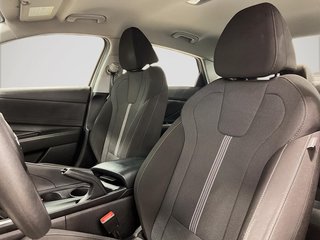 Hyundai Elantra  2021 à Granby, Québec - 8 - w320h240px