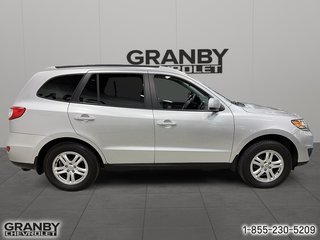 Hyundai Santa Fe  2012 à Granby, Québec - 4 - w320h240px