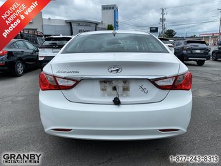 2011 Hyundai Sonata GL autom in Granby, Quebec - 4 - w320h240px