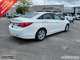 2011 Hyundai Sonata GL autom in Granby, Quebec - 3 - w320h240px