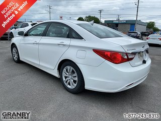 2011 Hyundai Sonata GL autom in Granby, Quebec - 5 - w320h240px