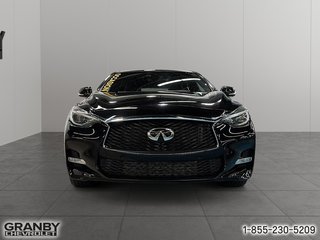 2017 Infiniti QX30 in Granby, Quebec - 2 - w320h240px