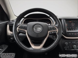 Jeep Cherokee  2015 à Granby, Québec - 14 - w320h240px