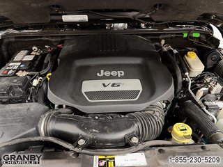 Jeep Wrangler  2016 à Granby, Québec - 8 - w320h240px