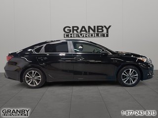 2023 Kia Forte in Granby, Quebec - 4 - w320h240px