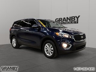 2017 Kia Sorento in Granby, Quebec - 6 - w320h240px