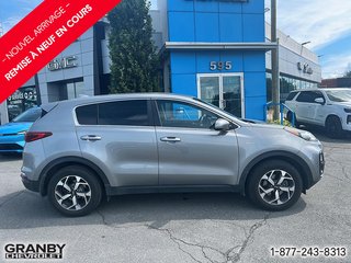 2020 Kia Sportage in Granby, Quebec - 4 - w320h240px