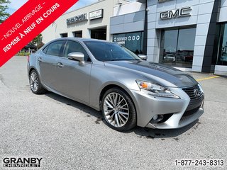 Lexus IS 250  2014 à Granby, Québec - 3 - w320h240px
