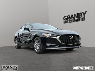 Mazda 3  2021 à Granby, Québec - 3 - w320h240px