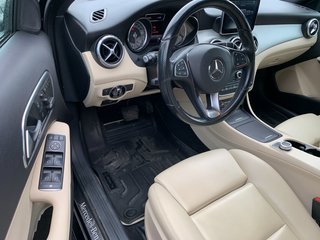 2016 Mercedes-Benz GLA in Granby, Quebec - 12 - w320h240px