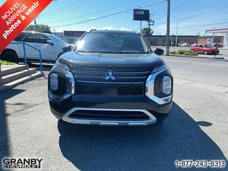 2022 Mitsubishi Outlander in Granby, Quebec - 3 - w320h240px