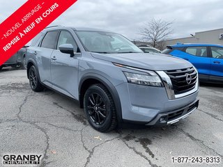 2022 Nissan Pathfinder in Granby, Quebec - 3 - w320h240px