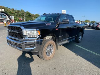 2019  2500 Tradesman CREWCAB BOITE 6.6 MOTEUR ESSENCE in Granby, Quebec - 3 - w320h240px