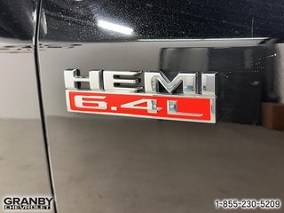 2019 Ram 2500 Tradesman CREWCAB BOITE 6.6 MOTEUR ESSENCE in Granby, Quebec - 6 - w320h240px