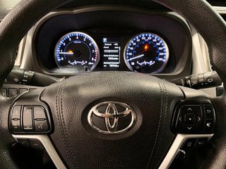 Toyota Highlander  2017 à Granby, Québec - 14 - w320h240px