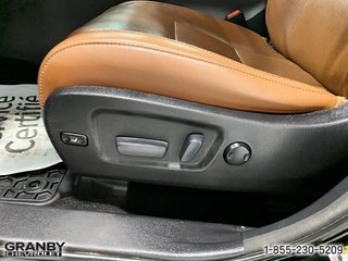 2018 Toyota Highlander in Granby, Quebec - 12 - w320h240px