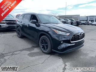 2021 Toyota Highlander XLE AWD in Granby, Quebec - 3 - w320h240px