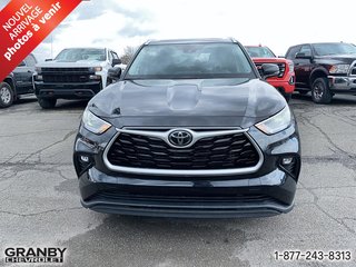 2021 Toyota Highlander XLE AWD in Granby, Quebec - 2 - w320h240px