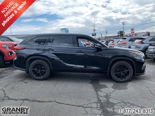 2021 Toyota Highlander XLE AWD in Granby, Quebec - 4 - w320h240px