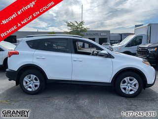 Toyota RAV4 LE AWD 2014 à Granby, Québec - 4 - w320h240px