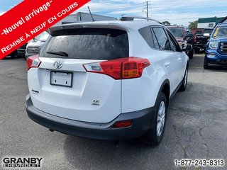 Toyota RAV4 LE AWD 2014 à Granby, Québec - 5 - w320h240px