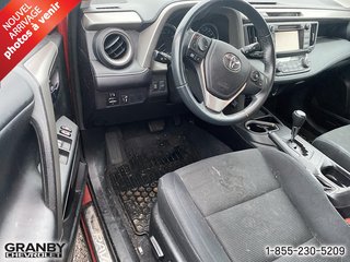 2016 Toyota RAV4 XLE AWD in Granby, Quebec - 3 - w320h240px