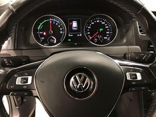 Volkswagen E-Golf  2020 à Granby, Québec - 14 - w320h240px