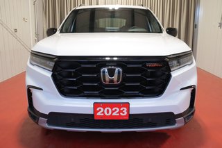 2023 Honda Pilot TrailSport in Sault Ste. Marie, Ontario - 2 - px