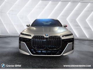 2025 BMW i7 XDrive60 Sedan in Terrebonne, Quebec - 2 - w320h240px