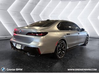 2025 BMW i7 XDrive60 Sedan in Terrebonne, Quebec - 4 - w320h240px