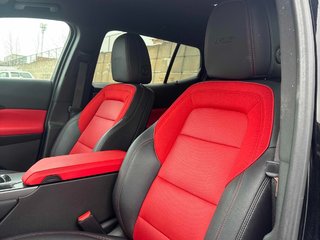 Chevrolet Equinox EV RS AWD 2024 à Terrebonne, Québec - 2 - w320h240px