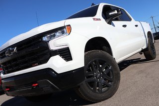 2025 Chevrolet Silverado 1500 LT Trail Boss in Terrebonne, Quebec - 2 - w320h240px