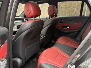 Mercedes-Benz GLC GLC 350e AWD Toit Panoramique Cuir Rouge 2020 à Terrebonne, Québec - 5 - w320h240px